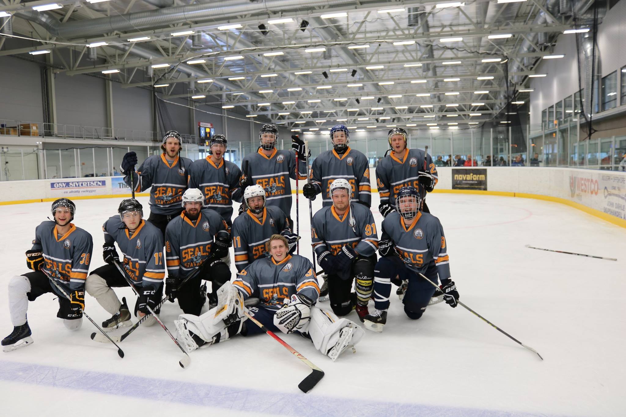 uisi_ishockey_lagbilde